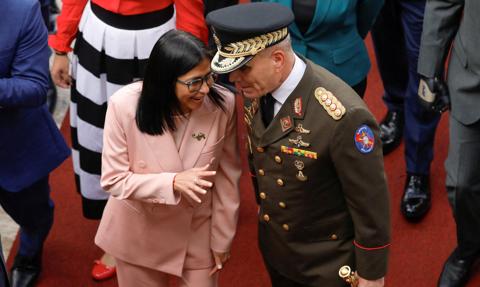 USA: Albo ropa albo kolejna interwencja. Rodriguez zapewnia o szacunku