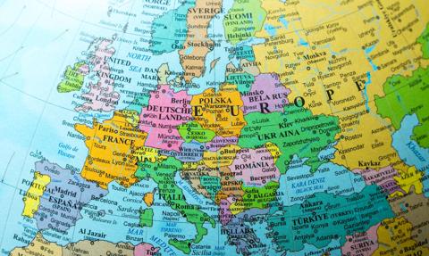 Polskie firmy chętnie inwestują za granicą, część śmielej wychodzi poza UE i USA