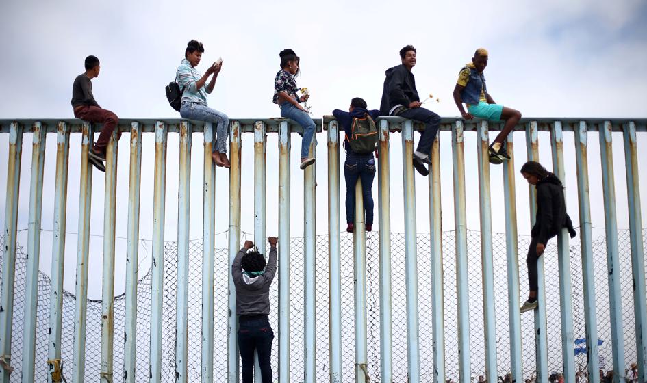 Mur między USA a Meksykiem przedłużony. Biden: Zostałem do tego zmuszony