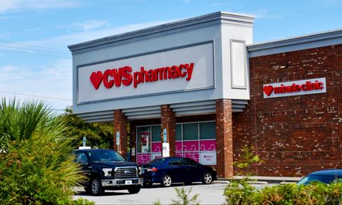 Wielka gra o farmację. USA nakładają gigantyczne opłaty na popularne leki