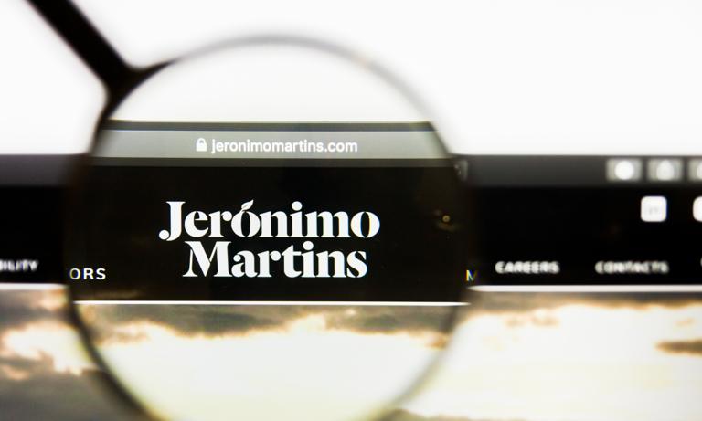 Zysk Jeronimo Martins spadł o jedną trzecią