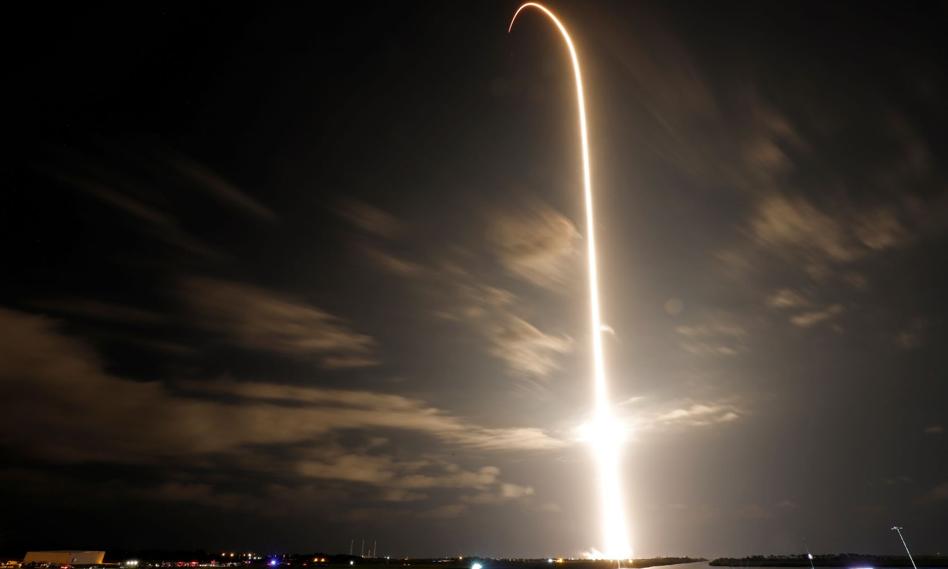 SpaceX wystrzelił rakietę Falcon Heavy z wojskowymi systemami satelitarnymi