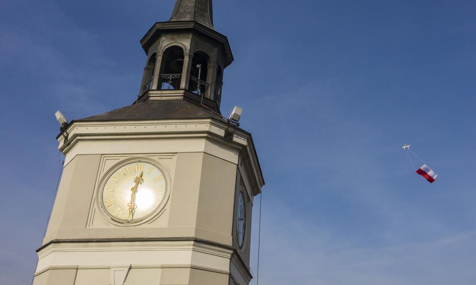 PAŻP będzie wyznaczać strefy ograniczeń dla lotów dronami