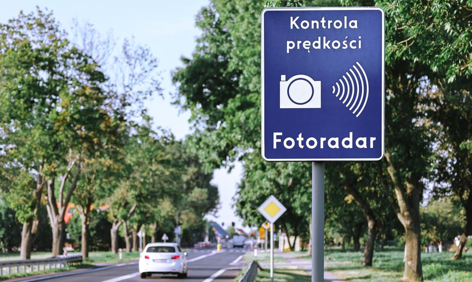 Nawet 7,5 tys. zł kary za zdjęcie z fotoradaru. Nowy projekt uderzy we właścicieli aut