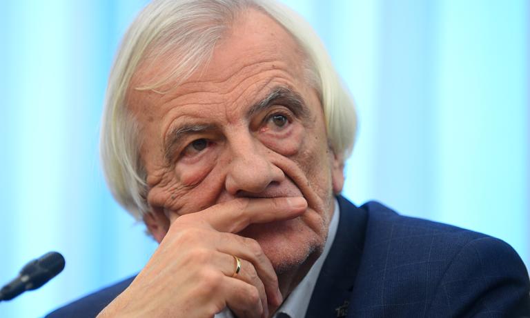 "Mamy kilka asów w rękawie". Szef klubu PiS o polityce rodzinnej