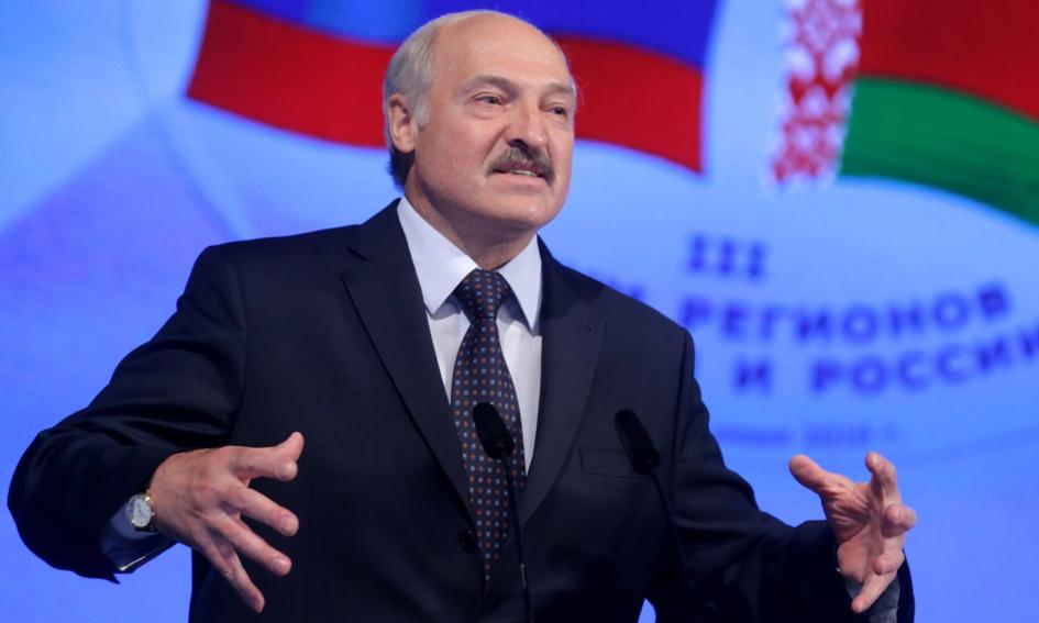 Łukaszenka: Rosja i Białoruś rozważą reakcję na ewentualne rakiety USA w Europie