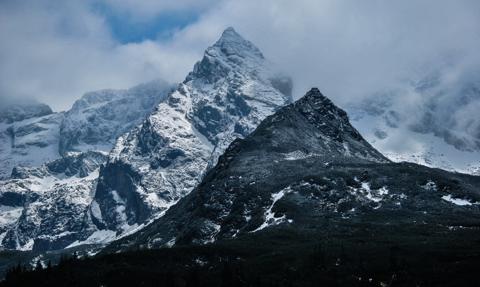Skandal w Tatrach. Alpinista traci uprawnienia, a PZA mówi o działaniach nielicujących z etyką