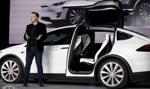 Tesla wycofuje do naprawy 11 000 szt. modelu X