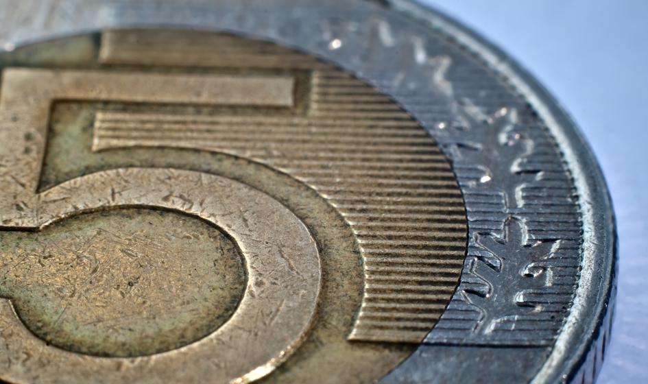 Spokojniej na walutach. Złoty i lira zawracają
