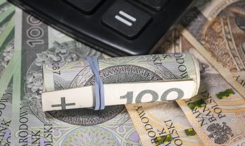 Ile kosztuje kredyt na 15 tys. zł? Najlepsze oferty różnią się tylko o kilka groszy