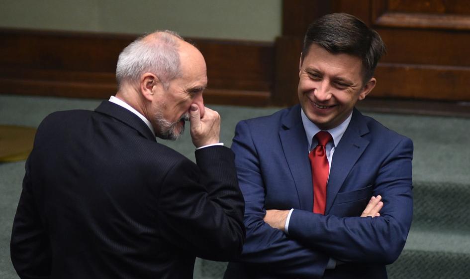 Dworczyk: Ujawnimy posłom PO dokumenty ws. śmigłowców