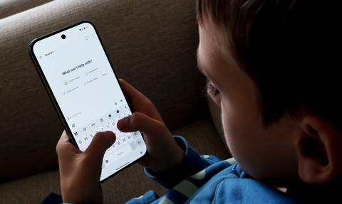 "Nakłaniał dzieci do wyrządzania sobie krzywdy". Masowy pozew stanów przeciw OpenAI