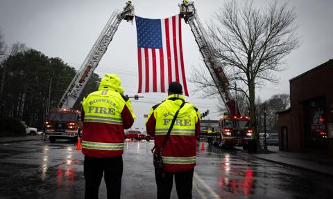 USA zaostrzają przepisy imigracyjne. USCIS skrócił ważność pozwoleń na pracę