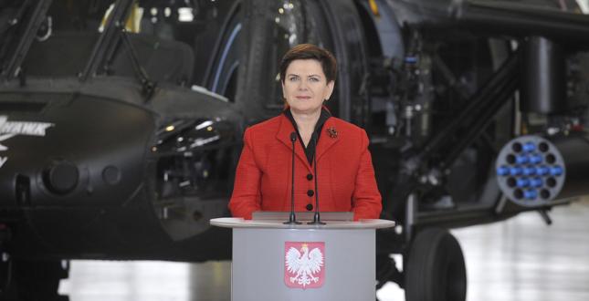 Szydło o śmigłowcach dla wojska: Przede wszystkim interes państwa