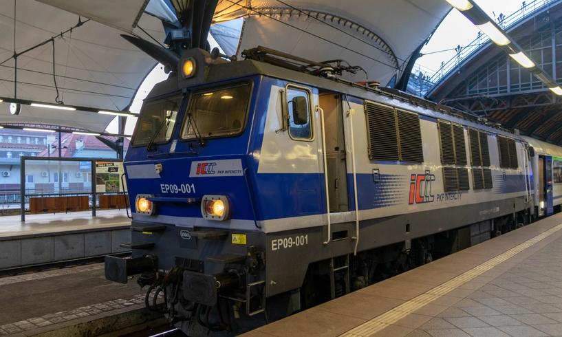 PKP Intercity ogłasza przetarg. Polski przewoźnik celuje w prędkość 320 km/h