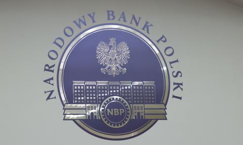  oficjalne aktywa rezerwowe spadły na koniec czerwca do 211,1 mld euro