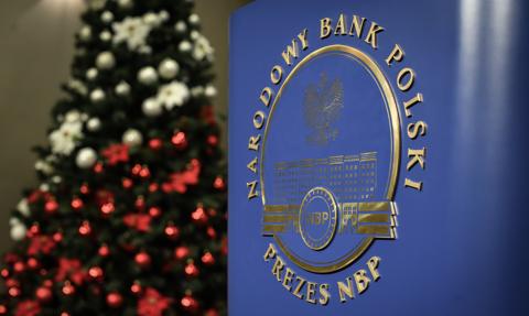 Glapiński mówi o pauzie, a eksperci o cięciach. Stopy mogą spaść do 3,25 proc.