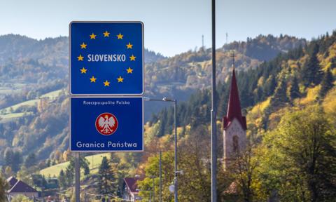 Kontrole na granicy polsko-słowackiej. "Sprawdzamy pojazdy i osoby podróżujące"