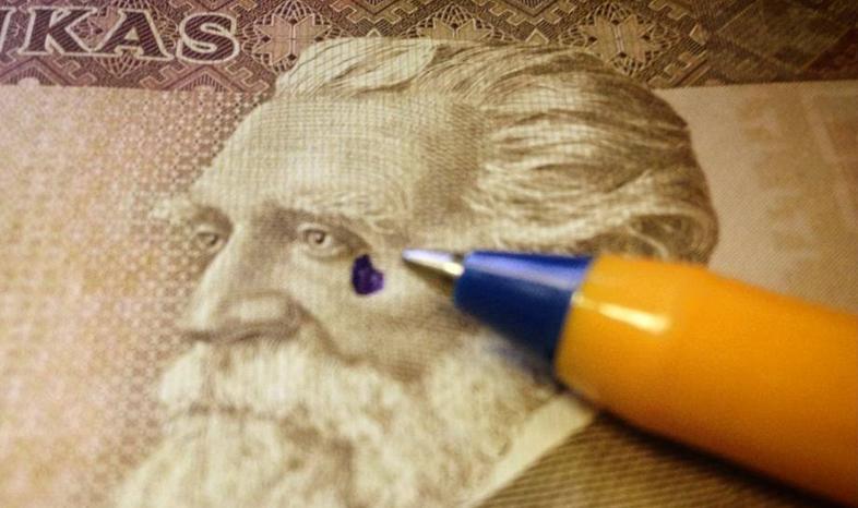 Litwini oblegają bankomaty