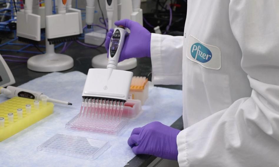 KE podpisała trzeci kontrakt z BioNTech-Pfizer na dodatkowe dawki szczepionki