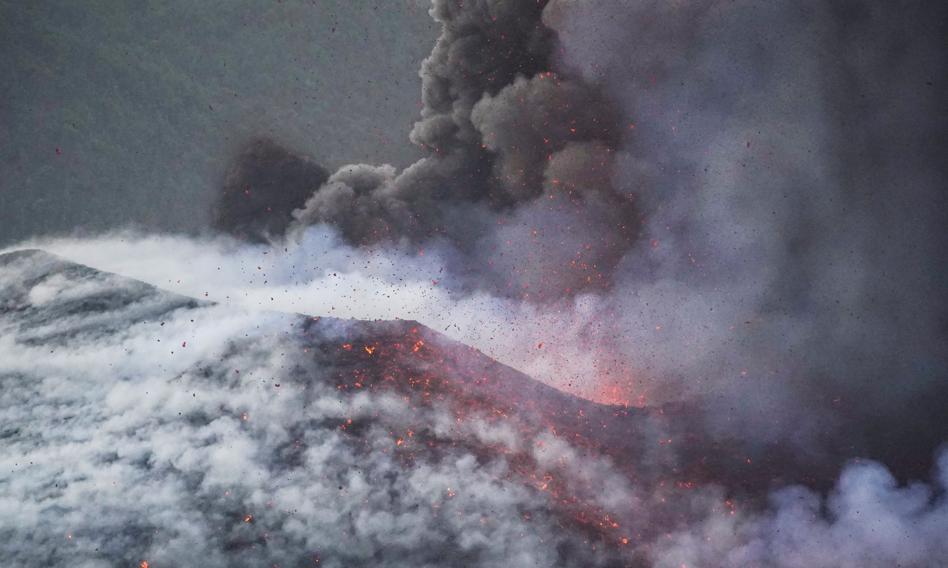 Wulkan San Juan “zniknął” wskutek erupcji Cumbre Vieja