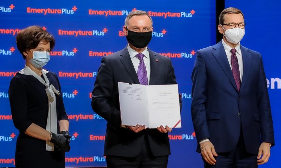 Czternasta emerytura. Ustawa opublikowana w Dzienniku Ustaw