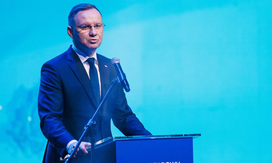 Inflacja Spowodowana Przez Nadmierne Zakupy Ludności Nazywana Jest Prezydent Duda wskazuje, czym jest spowodowana inflacja w Polsce