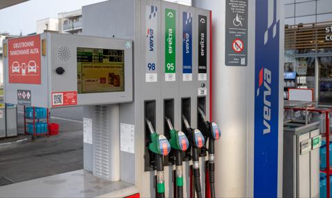 Pb95 po 6,16 zł, diesel po 7,60 zł. Wchodzą w życie urzędowe limity cen paliw