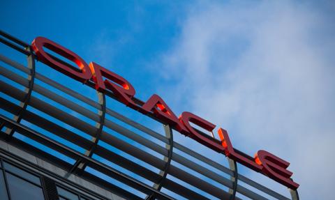 Oracle zainwestuje blisko miliard dolarów w rozwój AI w Holandii