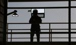 Deportacja z przerwą na tortury. Migranci z Wenezueli trafili do więzienia dla terrorystów