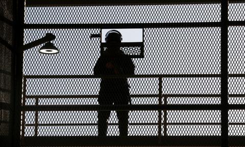 Deportacja z przerwą na tortury. Migranci z Wenezueli trafili do więzienia dla terrorystów