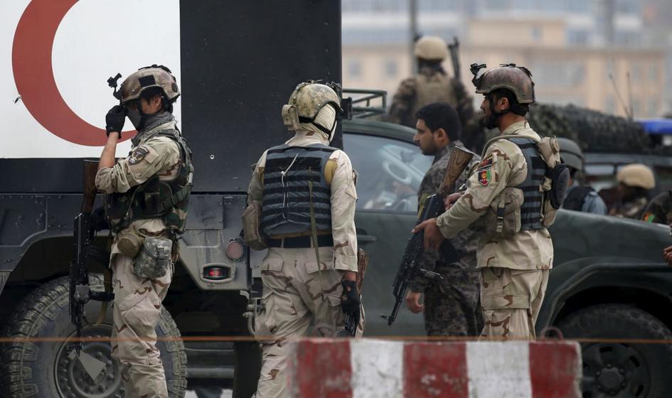 Afganistan: zamach samobójczy na autobusy pod Kabulem