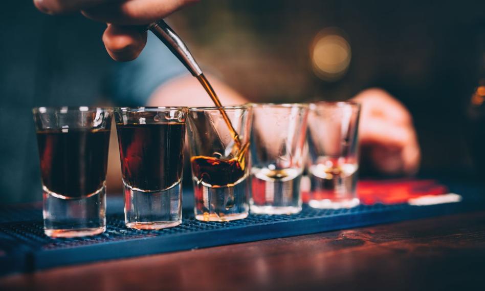 Holendrzy w czasie pandemii zażywają mniej narkotyków i piją mniej alkoholu
