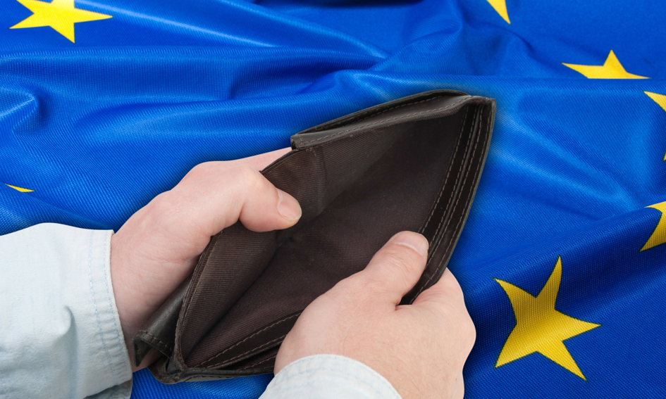Długi Europy nadal rosną, ale już trochę wolniej