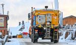 Zakopane się odkopuje, a śnieg wywozi. Pomogły 124 ciężarówki