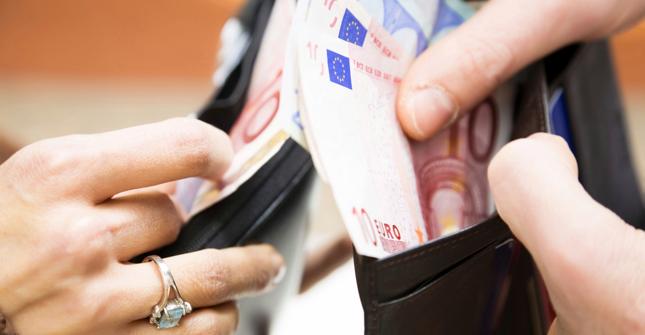 Berlin: zablokujcie konta bogaczy, nie płacących podatków