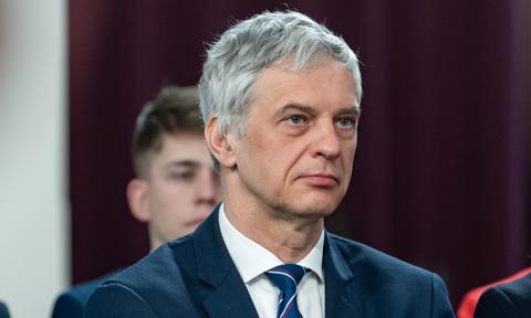 Spółka byłego polityka powodem prezydenckiego weta? W tle miliardy dla siedmioosobowej firmy