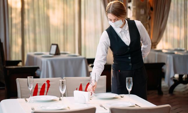 Restauracje po otwarciu dalej mocno pod kreską