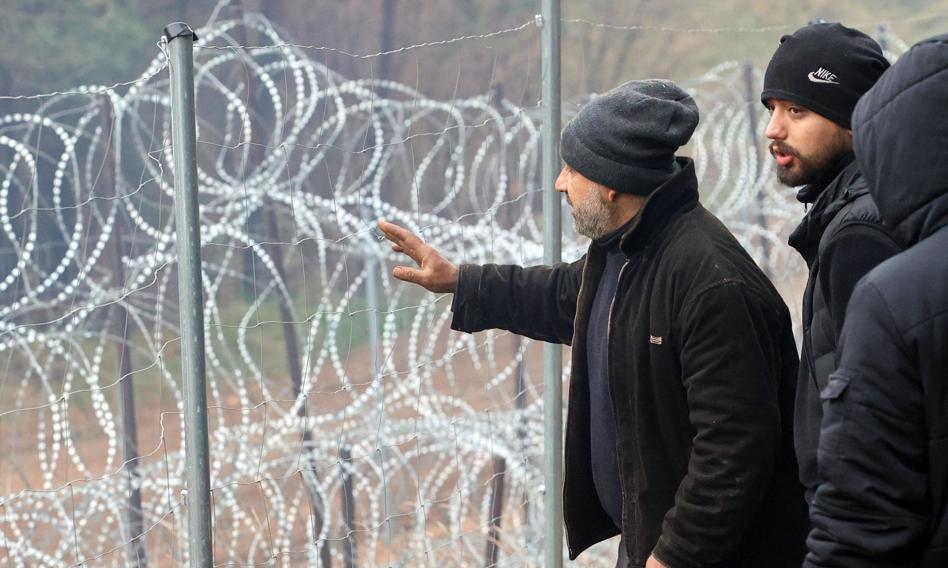 Co nowy rząd zrobi z zaporą na granicy polsko-białoruskiej? Poseł KO wyjaśnia