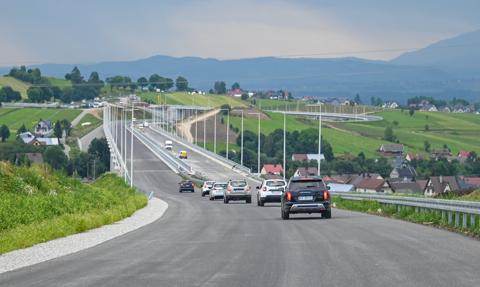 "Korki przeniosły się dalej". Zakopianka czeka na rozbudowę