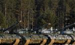 Polska wysłała na Ukrainę czołgi T-72, Rosomaki i pociski PAC-3. MON podał listę