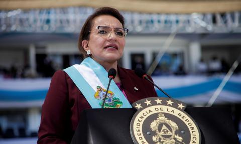 Zaprzysiężenie pierwszej w historii prezydent Hondurasu Xiomary Castro