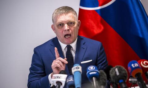 Szczyt UE w sprawie Ukrainy zagrożony? Fico grozi blokadą i domaga się tranzytu gazu