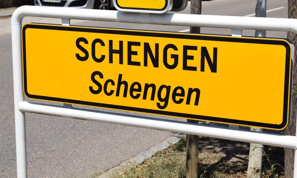 România a anunțat un acord de integrare regională cu Austria în spațiul Schengen