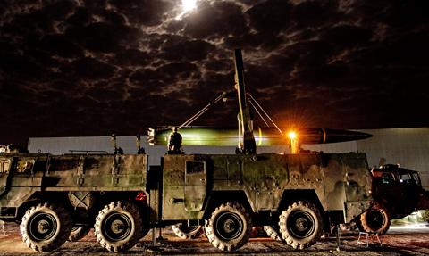 Ropa za broń. Chiny zawarły tajny pakt z Iranem