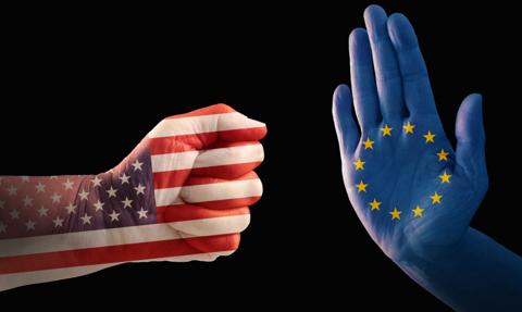 Groźby Trumpa zablokowały umowę handlową USA-UE. Bruksela "nie da się zastraszyć"