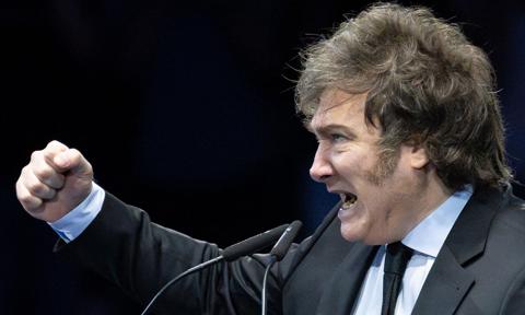 Javier Milei wyrzuca dziennikarzy z pałacu. "Odrażające śmiecie"