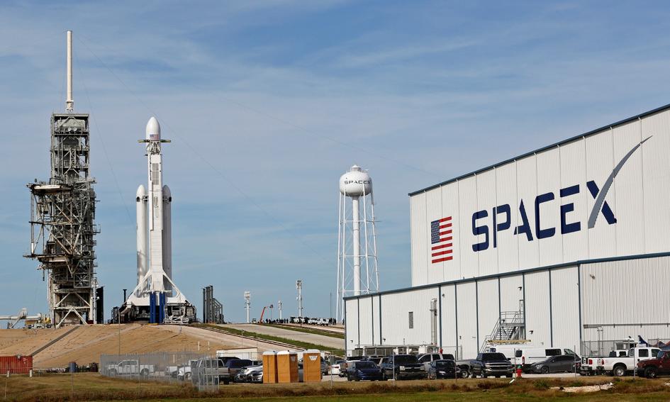 Opóźnia się start kolejnej misji kosmicznej SpaceX