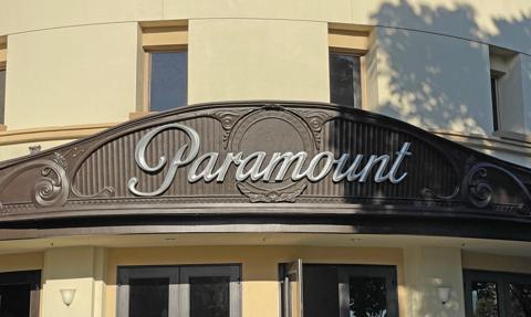 Przejęcie Warner Bros. w cieniu polityki. Ta może zmienić całe Hollywood