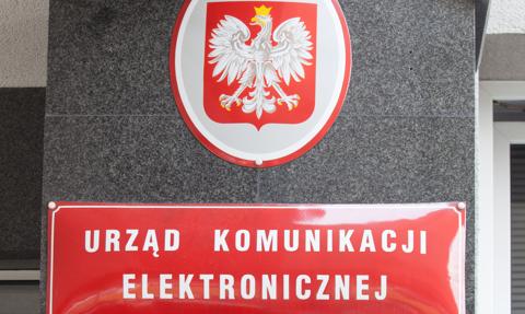 UKE: Jakość internetu w Polsce systematycznie rośnie, opóźnienia spadają